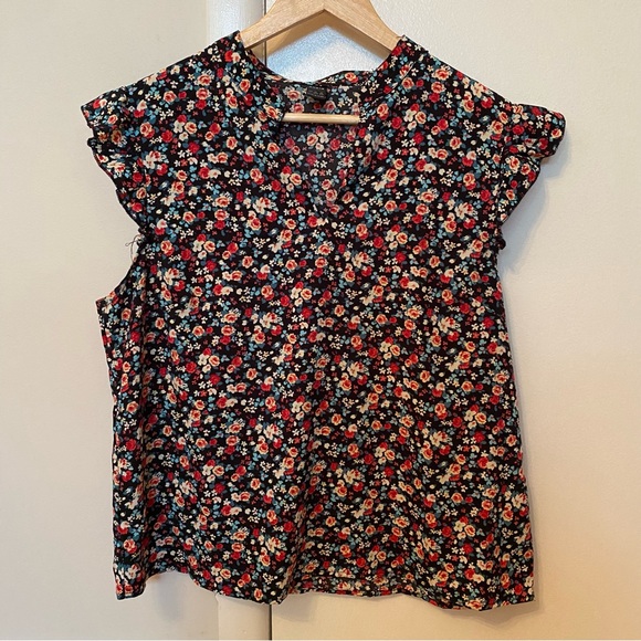 Floral V-Neck Ruffle Sleeveless Blouse Large - Picture 2 of 4
